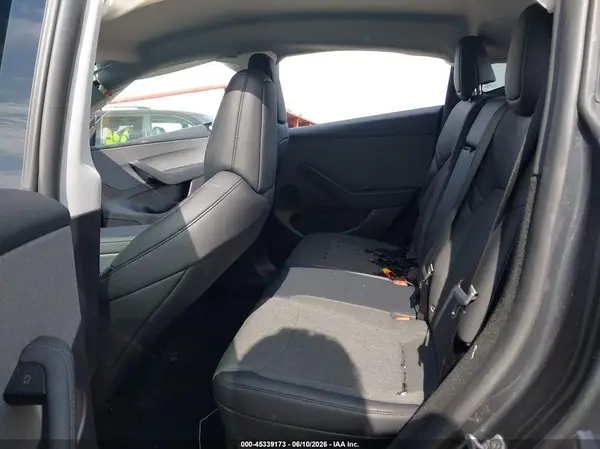 7SAYGDED0TA606146 2026 TESLA MODEL Y - Image 8