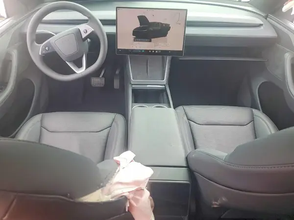 7SAYGDED0TA655752 2026 TESLA MODEL Y - Image 8