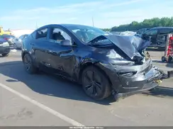 7SAYGDED0TA686192 2026 TESLA MODEL Y
