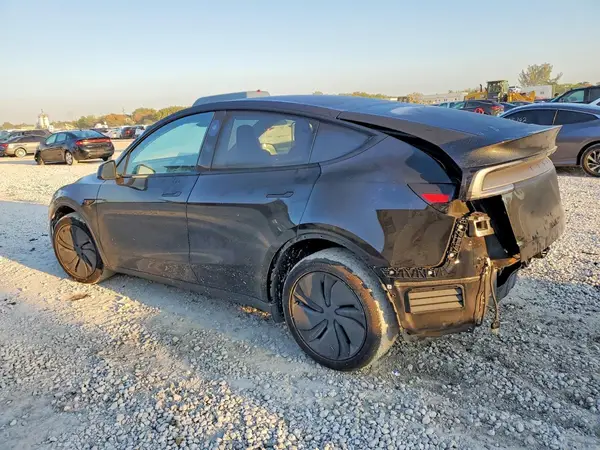7SAYGDED0TF379074 2026 TESLA MODEL Y - Image 2