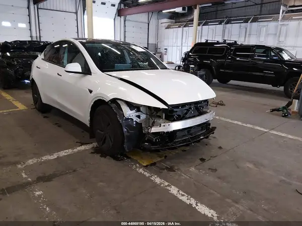 7SAYGDED0TF382881 2026 TESLA MODEL Y - Image 1