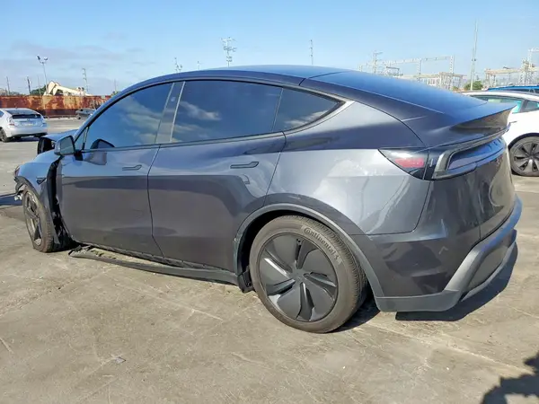 7SAYGDED0TF386011 2026 TESLA MODEL Y - Image 2