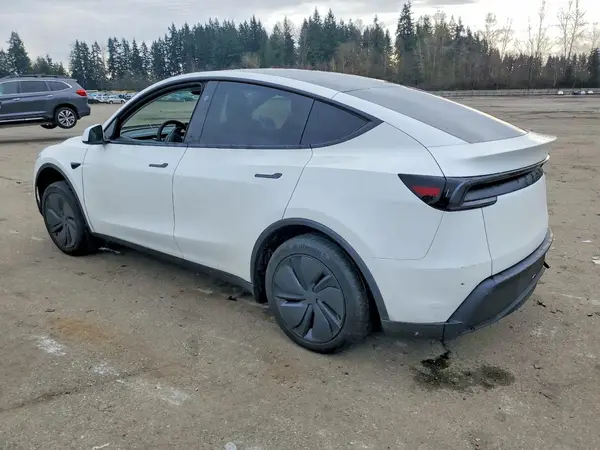 7SAYGDED0TF388924 2026 TESLA MODEL Y - Image 2