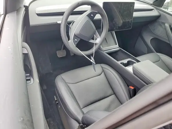 7SAYGDED0TF388924 2026 TESLA MODEL Y - Image 8