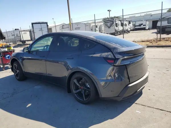 7SAYGDED0TF390477 2026 TESLA MODEL Y - Image 2