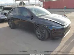 7SAYGDED0TF412980 2026 TESLA MODEL Y
