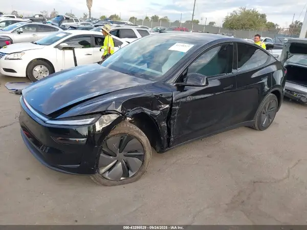 7SAYGDED0TF412980 2026 TESLA MODEL Y - Image 2