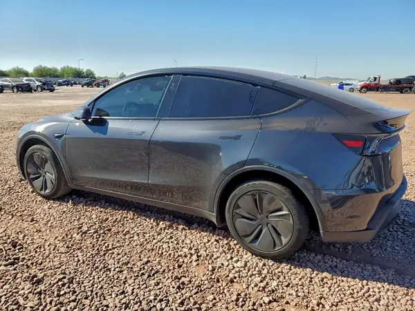 7SAYGDED0TF429858 2026 TESLA MODEL Y - Image 2