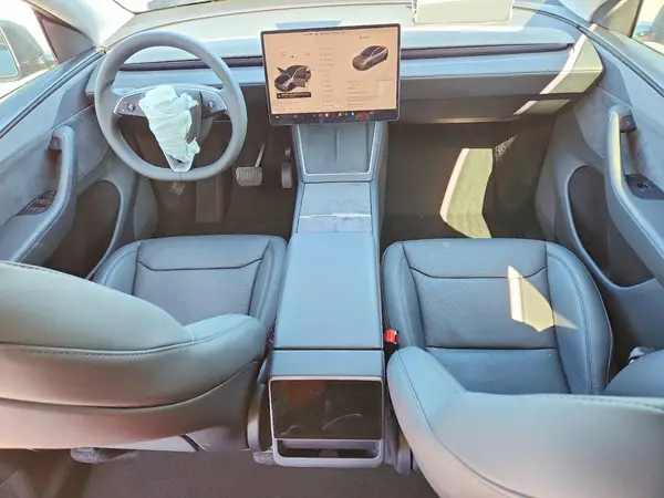 7SAYGDED0TF431612 2026 TESLA MODEL Y - Image 8
