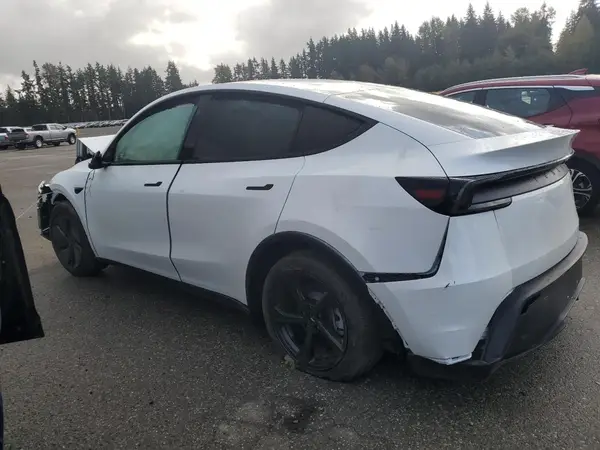 7SAYGDED0TF436759 2026 TESLA MODEL Y - Image 2
