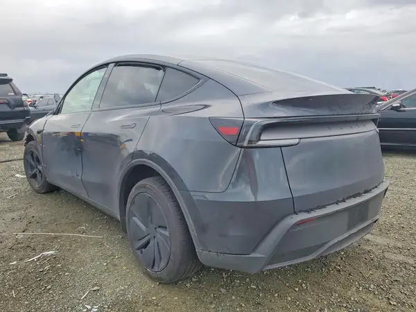 7SAYGDED0TF459121 2026 TESLA MODEL Y - Image 2