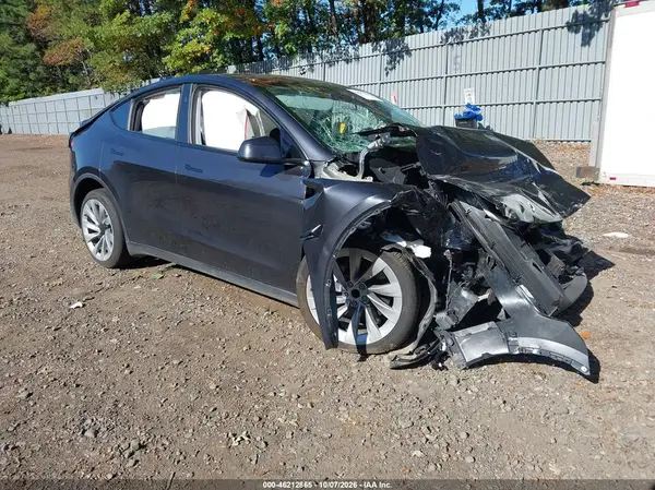 7SAYGDED0TF523187 2026 TESLA MODEL Y - Image 1