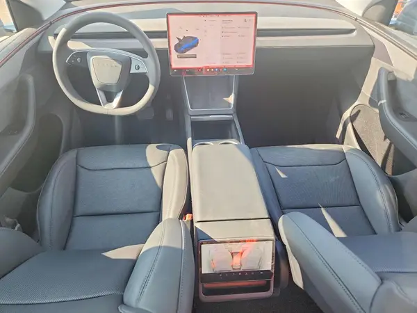 7SAYGDED0TF536764 2026 TESLA MODEL Y - Image 8