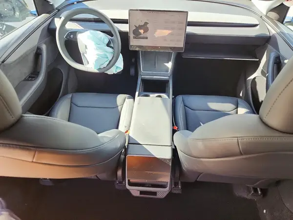 7SAYGDED0TF537803 2026 TESLA MODEL Y - Image 8