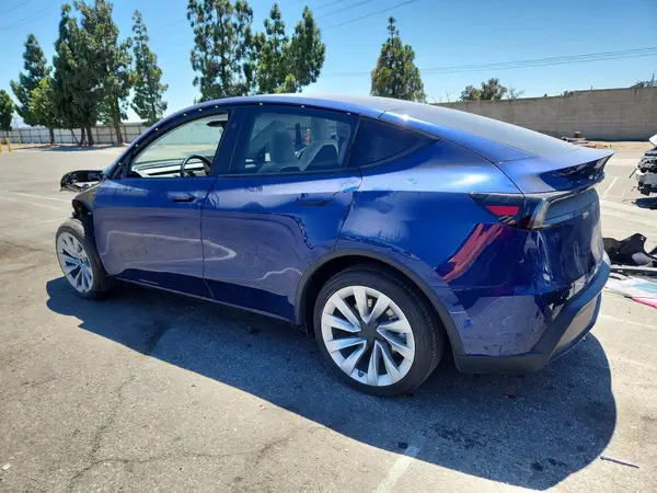 7SAYGDED0TF547182 2026 TESLA MODEL Y - Image 2