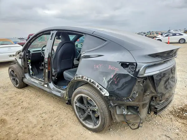 7SAYGDED0TF582014 2026 TESLA MODEL Y - Image 2