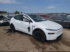 7SAYGDED0TF588430 2026 TESLA MODEL Y