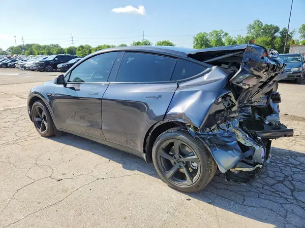 7SAYGDED0TF616579 2026 TESLA MODEL Y - Image 2