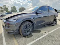7SAYGDED0TF621118 2026 TESLA MODEL Y