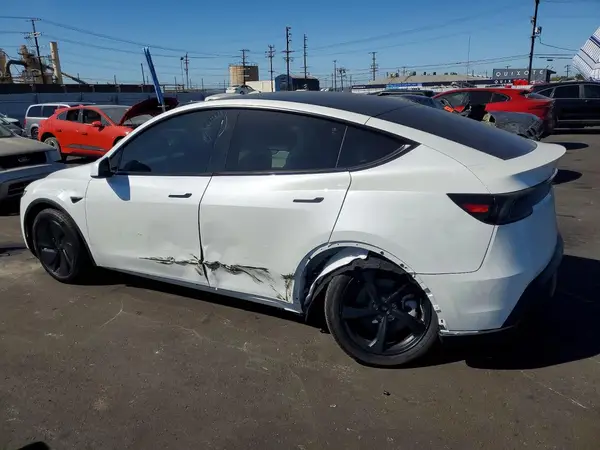 7SAYGDED0TF638047 2026 TESLA MODEL Y - Image 2