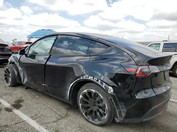 7SAYGDED1PF941165 2023 TESLA MODEL Y - Image 2