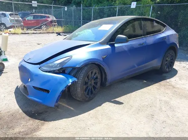 7SAYGDED1PF956393 2023 TESLA MODEL Y - Image 2