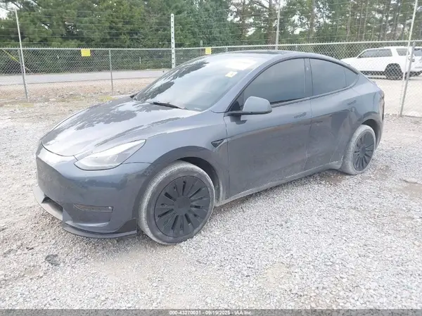 7SAYGDED1PF960637 2023 TESLA MODEL Y - Image 2