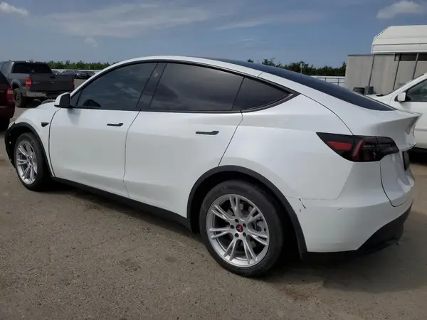 7SAYGDED1PF960928 2023 TESLA MODEL Y - Image 2