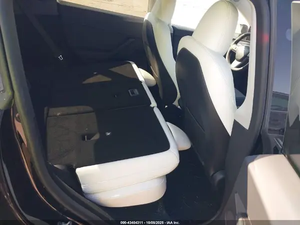 7SAYGDED1PF967684 2023 TESLA MODEL Y - Image 8