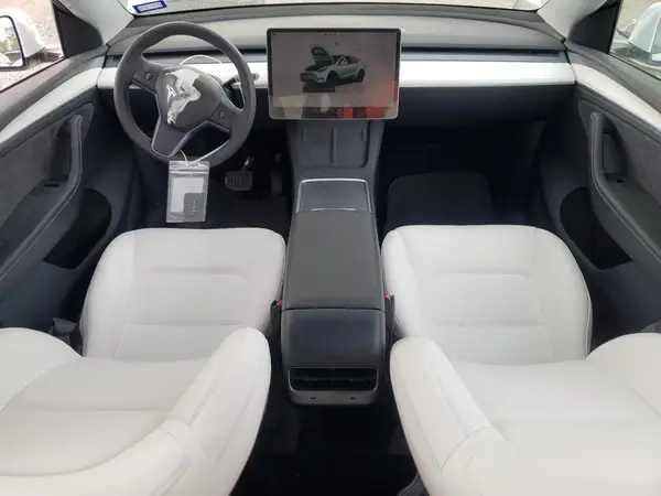 7SAYGDED1RA306169 2024 TESLA MODEL Y - Image 8