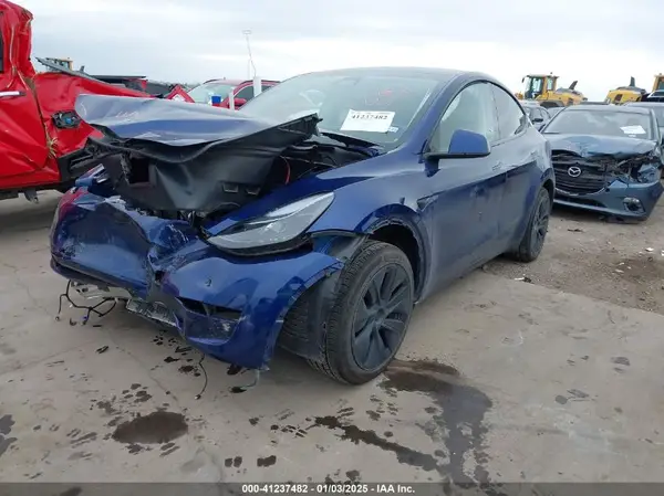 7SAYGDED1RA308245 2024 TESLA MODEL Y - Image 2