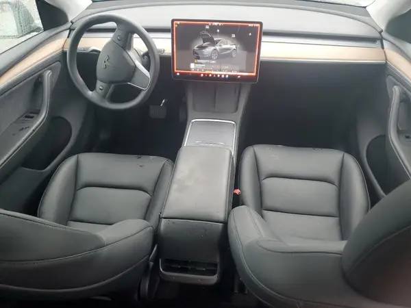 7SAYGDED1RA321691 2024 TESLA MODEL Y - Image 8