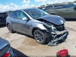7SAYGDED1RA327121 2024 TESLA MODEL Y