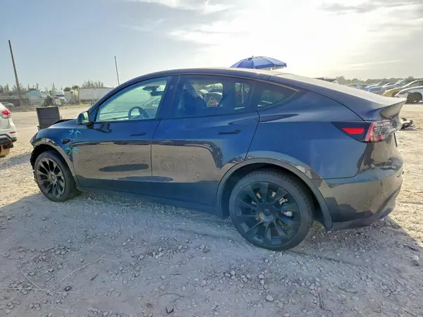 7SAYGDED1RF009051 2024 TESLA MODEL Y - Image 2