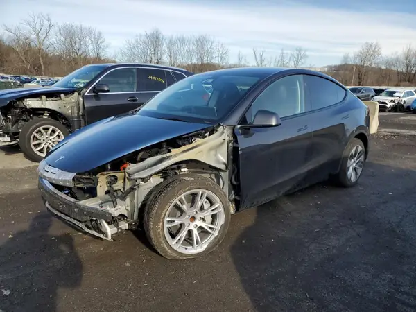 7SAYGDED1RF016792 2024 TESLA MODEL Y - Image 1