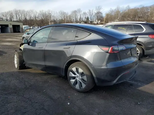 7SAYGDED1RF016792 2024 TESLA MODEL Y - Image 2