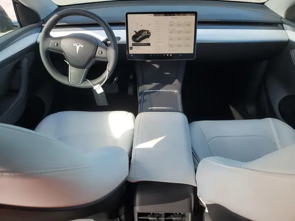 7SAYGDED1RF047167 2024 TESLA MODEL Y - Image 8