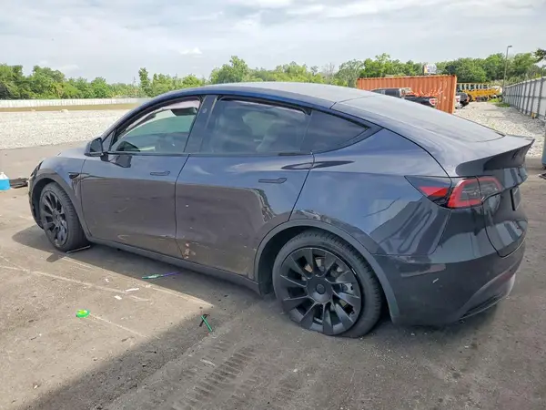 7SAYGDED1RF047198 2024 TESLA MODEL Y - Image 2