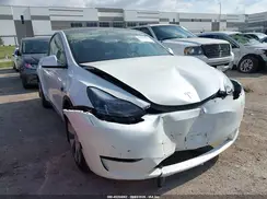 7SAYGDED1RF047606 2024 TESLA MODEL Y