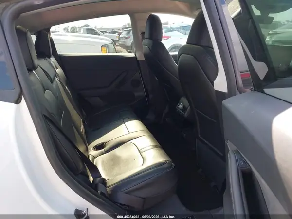 7SAYGDED1RF047606 2024 TESLA MODEL Y - Image 8