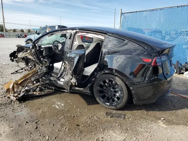 7SAYGDED1RF051591 2024 TESLA MODEL Y - Image 2