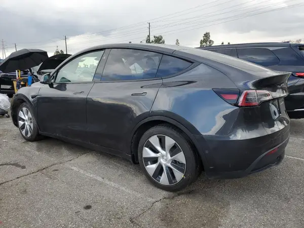 7SAYGDED1RF052031 2024 TESLA MODEL Y - Image 2