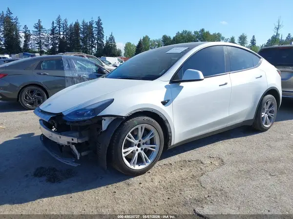 7SAYGDED1RF055625 2024 TESLA MODEL Y - Image 2