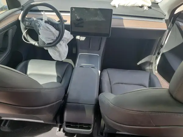 7SAYGDED1RF073221 2024 TESLA MODEL Y - Image 8