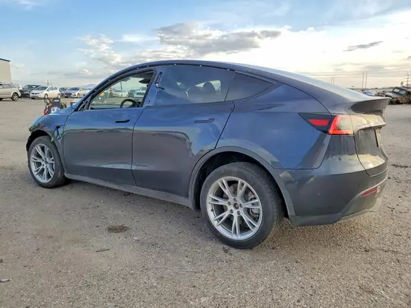 7SAYGDED1RF078080 2024 TESLA MODEL Y - Image 2