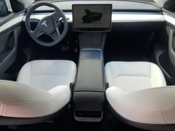 7SAYGDED1RF089192 2024 TESLA MODEL Y - Image 8