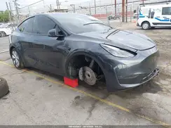 7SAYGDED1RF093114 2024 TESLA MODEL Y