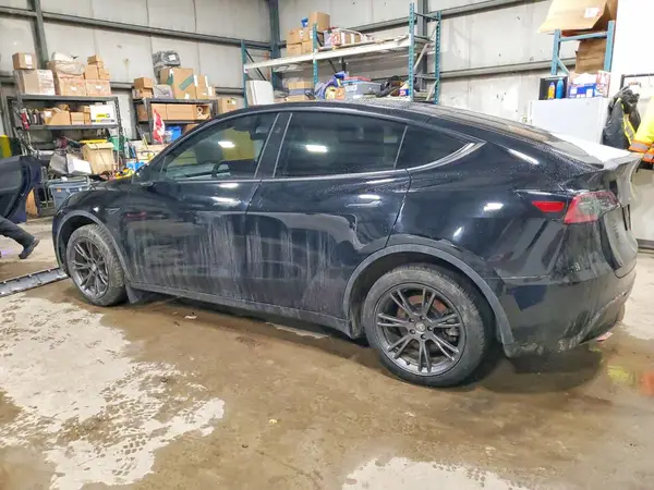 7SAYGDED1RF096014 2024 TESLA MODEL Y - Image 2