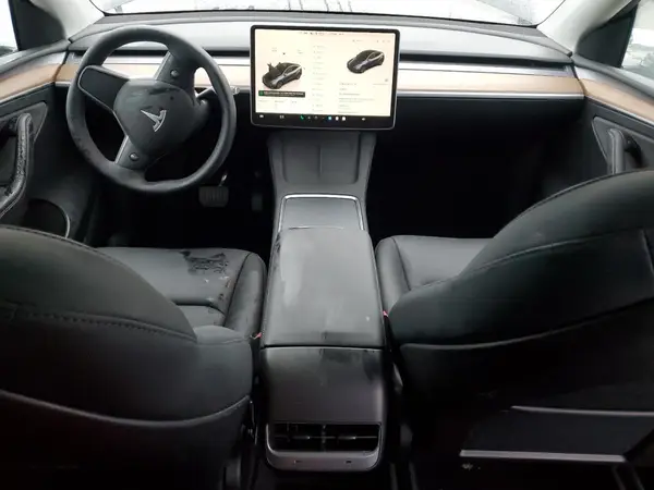 7SAYGDED1RF098054 2024 TESLA MODEL Y - Image 8