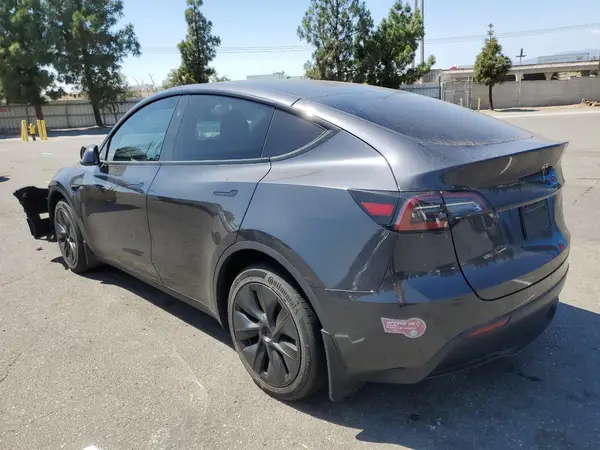 7SAYGDED1RF100241 2024 TESLA MODEL Y - Image 2